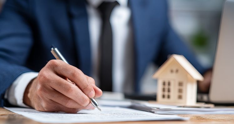 DSCR Loan vs Conventional Loan